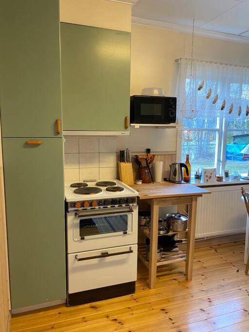 Cabin 70M From Lake. Big Garden Ostersund Luaran gambar